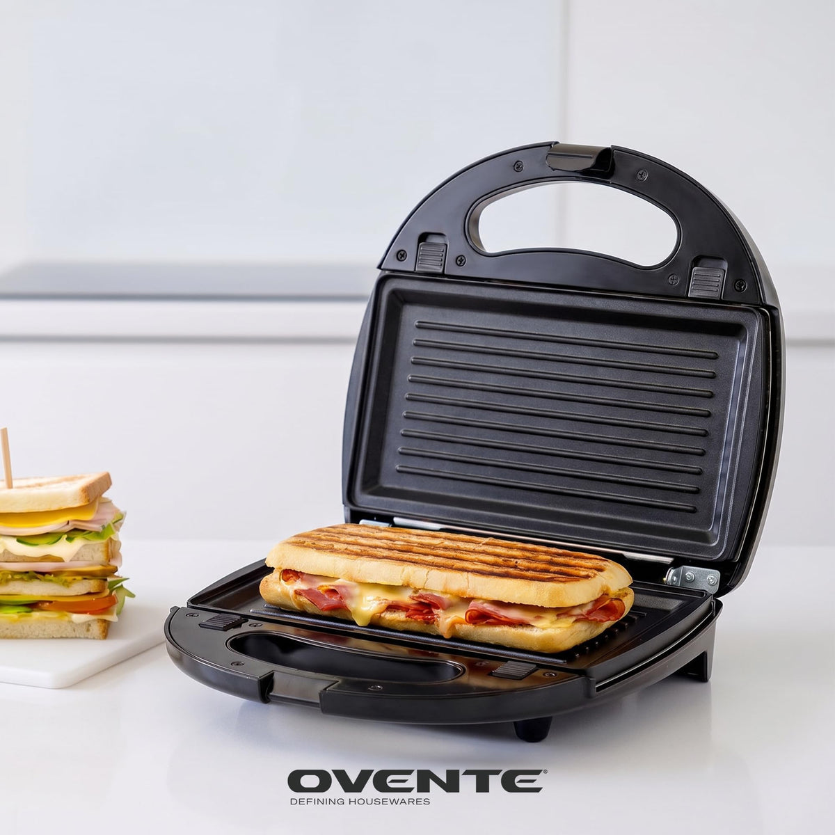 3-in-1 Sandwich, Waffle and Grill Maker